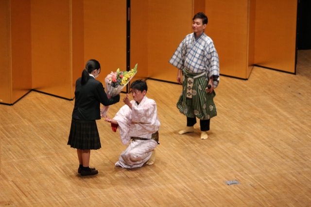 芸術鑑賞会を行いました。