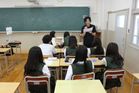 3学年で「進路ガイダンス」を行いました。